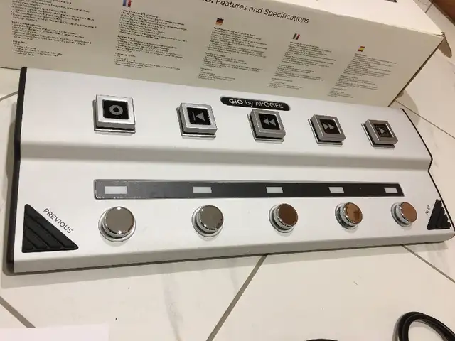 GiO by Apogee Guitar Interface and Stomp Pedal for Mac $425 in Amps & Pedals in City of Toronto - Image 2