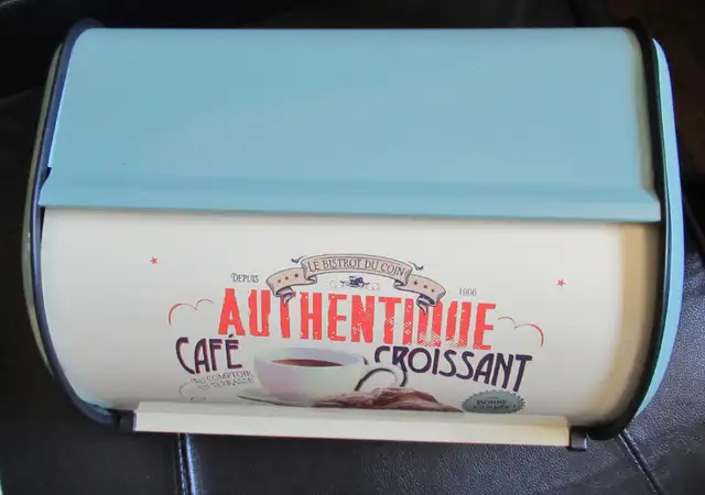 Authentic Cafe Croissant Bread Box in Arts & Collectibles in Oshawa / Durham Region - Image 5