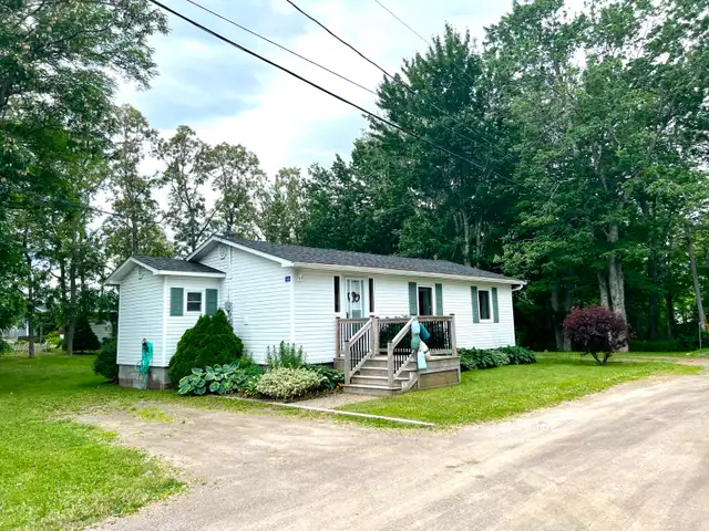 2 bedroom house for rent in Shediac