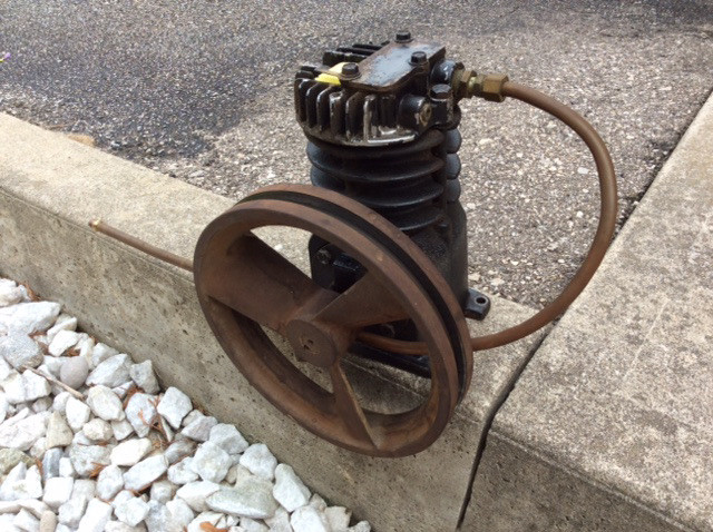 Air compressor pump and motor  in Other in Brantford - Image 3