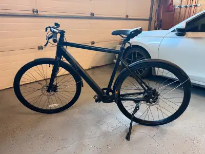 We won this bike at a golf tournament and sadly is it to big $1800, obo Pick up in Sage Hill https:/...