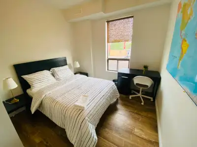 3rd Floor 2bedrooms Apt @ Kensington Market Now/ Aug 1st