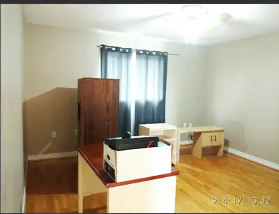 neat room near Georgian college