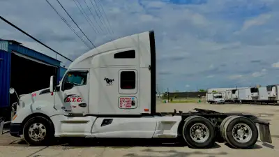 Kenworth T680 Trucks for Sale – 3 Units Available Three Kenworth T680 trucks available for sale, all...