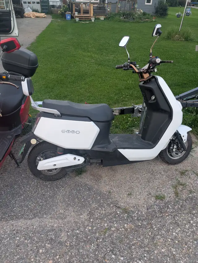 Emmo Vovo 72 Volt E-Scooter in eBike in Kingston - Image 4
