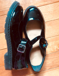Torrid patent leather Mary Janes size 10WW