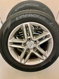 4 Mags Hyundai Kona + 4 pneus d’été 205/60/16 en excellent cond.