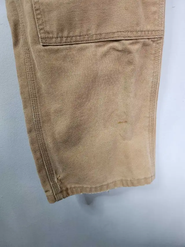Vintage Mens Carhartt Pants 32x30 in Men's in Hamilton - Image 9