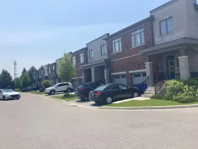 Townhouse for rent Whitby