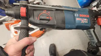 bosch bulldog extreme hammer drill2bits 155$$, View more