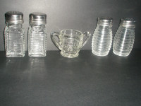 SALIÈRES & POIVRIÈRES antiques et mini vase à cure-dent,verre.