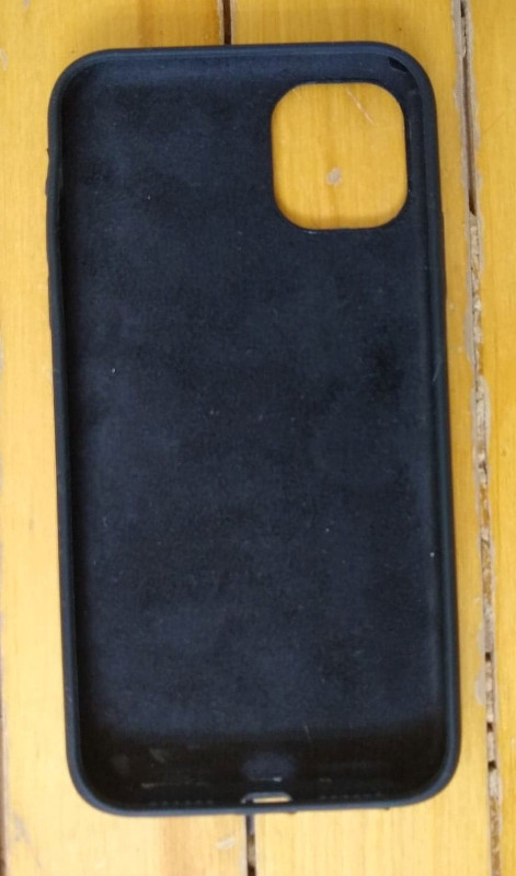 Coque de iPhone 11 dans Téléphones cellulaires  à Saguenay - Image 2