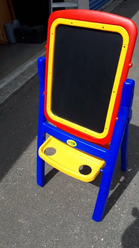 ASSORTMENT OF KIDS' ITEMS in Other in Delta/Surrey/Langley - Image 8