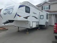Fifth-Wheel Forest River (Cherokee) 24.5l