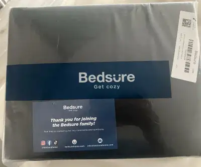 Bedsure Duvet Cover Set (Twin size, Black), View more