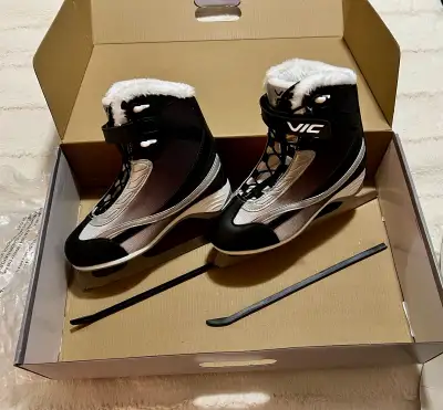 VIC Motion recreational ice skates - ladies 5, View more