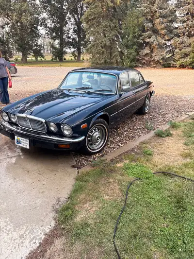 Beautiful 1974–78 Jaguar XJ6 Series II for sale. These cars are getting harder to find, and this one...