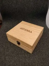 Wood handmade box (by dōTERRA)