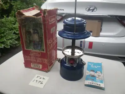 RARE VINTAGE BLUE COLEMAN LANTERN #321A, View more