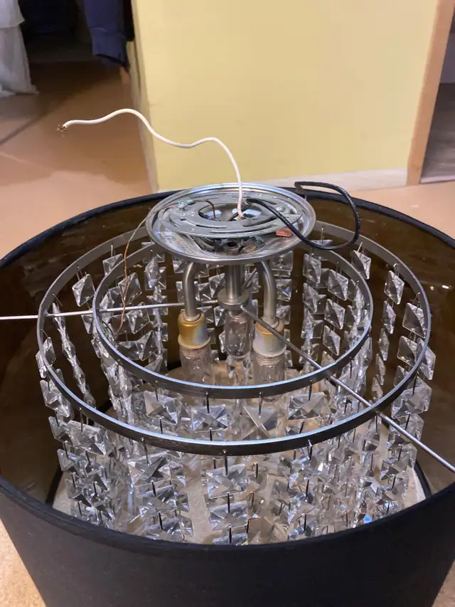 2 Ceiling lights547050381158666245