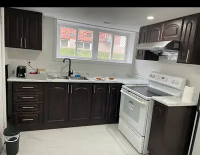 2 bed 1 bath unit cls to laurier,Conestoga Waterloo,Walmart for