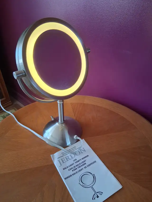 JERDON Led Halo-Light Vanity Mirror in Home Décor & Accents in Ottawa - Image 3