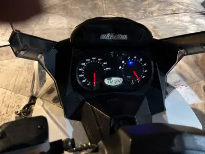 2011 MXz 600 E-Tec H.O Rebuilt Top End 2,5 years ago from Previous owner. Compression tested and Mag...