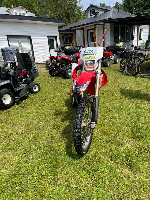 2004 CRF250X in Dirt Bikes & Motocross in Renfrew - Image 7