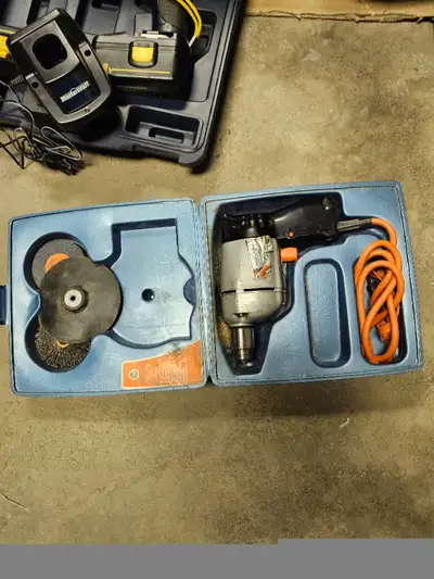BLACK & DECKER 2 SPD 3/8" CHUCK CORD PWR DRILL PKGE AND CASE, View more