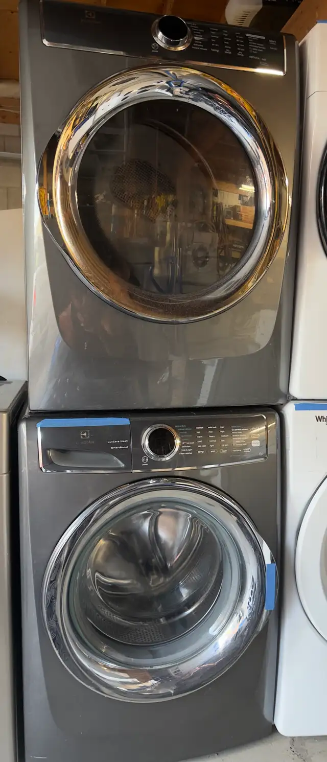 27” ELECTROLUX WASHER & DRYER SET ELECTRIC FRONT LOAD STAINLESS in Washers & Dryers in City of Toronto - Image 4