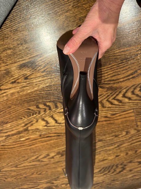 GUCCI HIGH BOOTS in Women's - Shoes in City of Toronto - Image 3