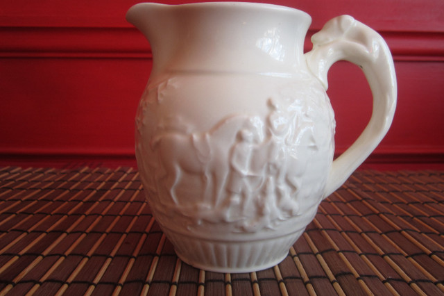 Wedgwood Horse and Hound Cream Pitcher in Arts & Collectibles in Ottawa