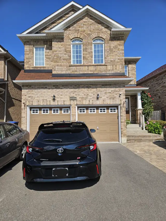 Short Term Studio Rent Near SQ One in Short Term Rentals in Mississauga / Peel Region - Image 2