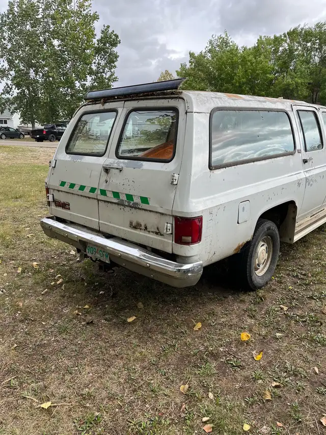 1990 GMC Suburban 
