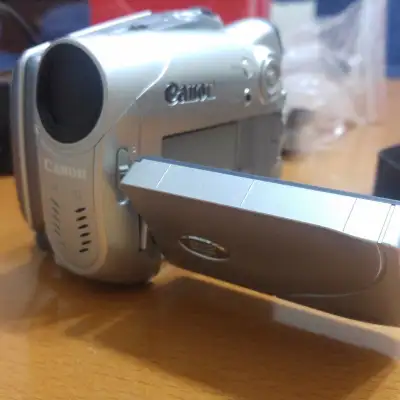 Canon DC100 ultra compact DVD camcorder, View more