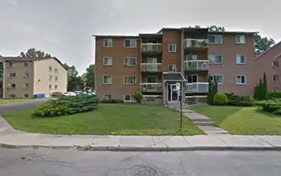 Beau et grand 4-1/2 a louer dans le secteur de Fatima a Longueuil, genre condo a aires ouvertes au 3...