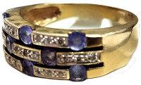 5.080g 10K Yellow Gold Ring w/Brick Style Layout & Small Stones