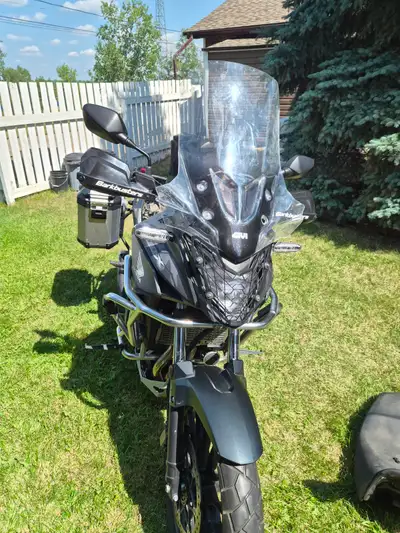 Selling my 2020 Honda CB500X. The sale will include the GIVI panniers, Nelson rigg tail bag, GIVI ta...