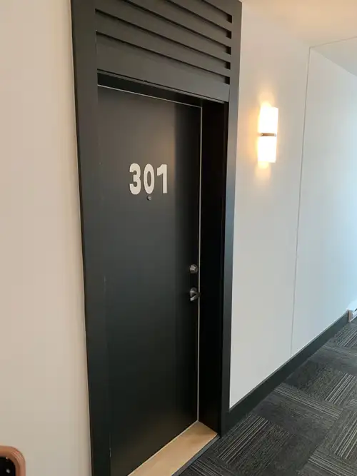 Grand et Lumineux condo neuf convoité, disponible Maintenant !!! Rare condo présentement disponible...