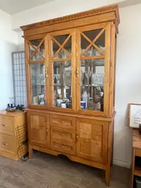 Solid Wood Glass Doored Hutch with Mirror back, Display light