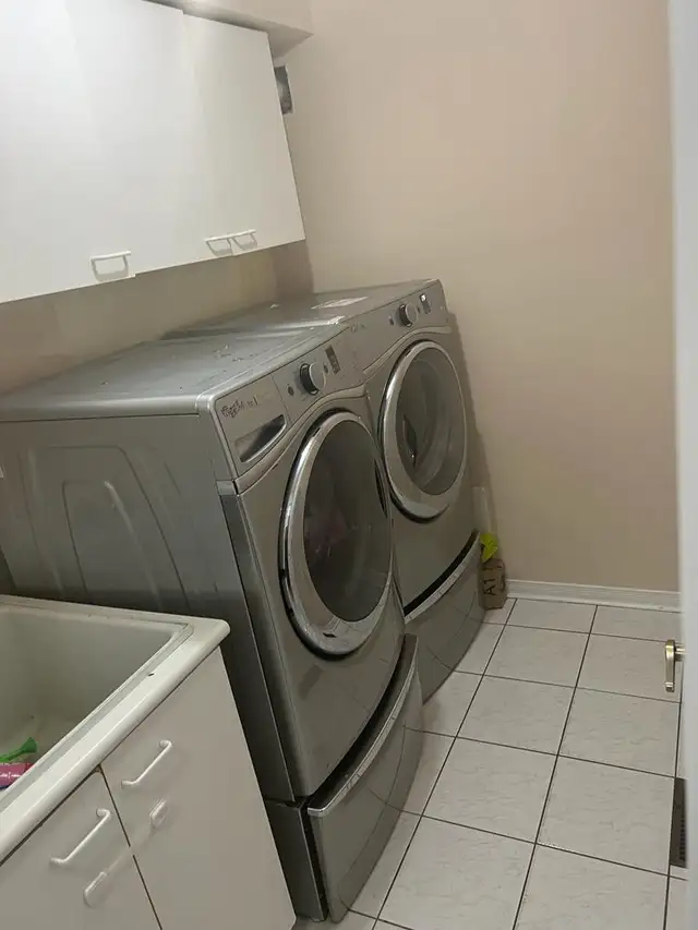 Room for rent in Long Term Rentals in Mississauga / Peel Region - Image 4