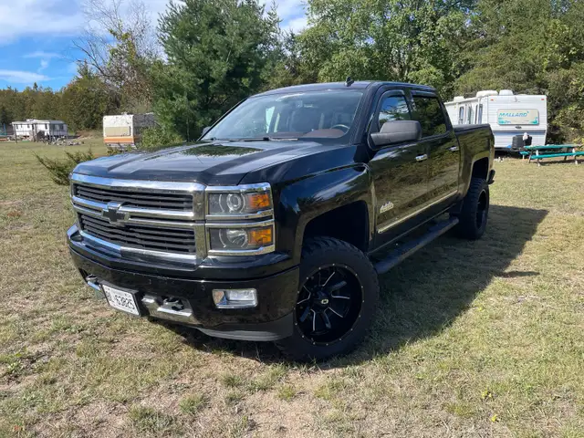 2014 Chev Silverado 1500 High Country