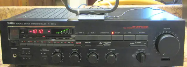 Yamaha RX-500U Stereo Receiver With Sony AM Antenna in Stereo Systems & Home Theatre in Mississauga / Peel Region - Image 2