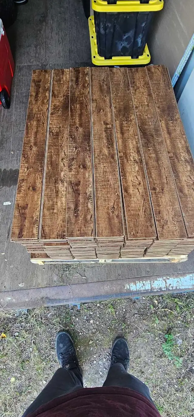 laminate flooring 465511793883893763
