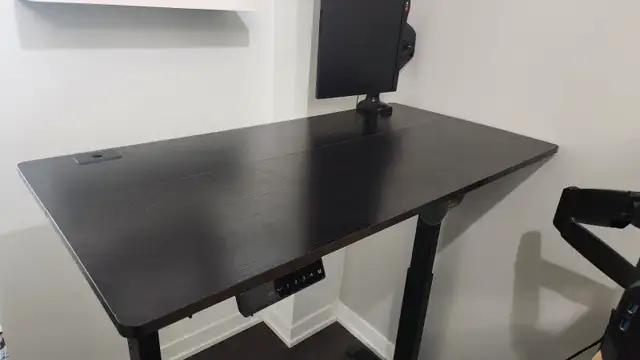 Complete Home Office Setup: Standing Desk, Monitor Arm & Monitor in Desks in City of Toronto - Image 2