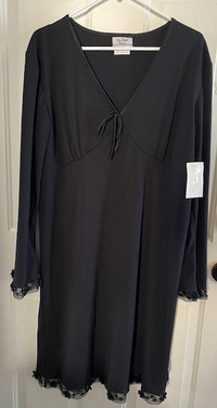 Maternity Fancy Black Dress with Flowered Lace Trim Size XL  (Ne