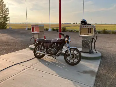 1979 Yamaha XS750 Standard model. Very good shape. Lots of work done over the years. Ready to ride -...