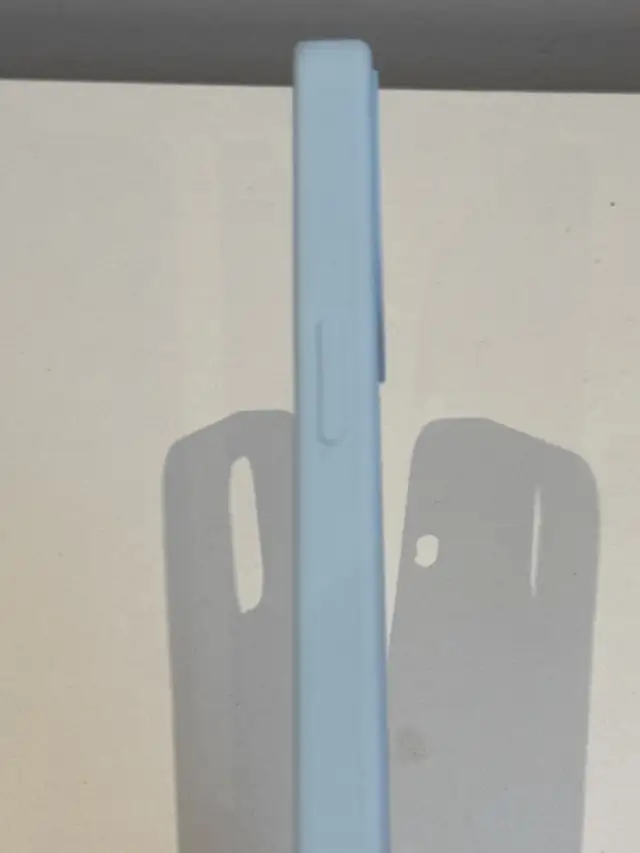 iPhone 16 pro max case powder blue in Cell Phone Accessories in Oakville / Halton Region - Image 7
