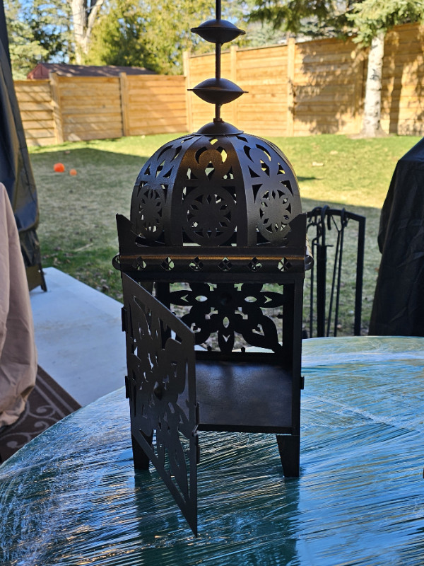 REDUCED! Wow! Love this Moroccan Wrought Iron Lantern!! in Home Décor & Accents in Markham / York Region - Image 3