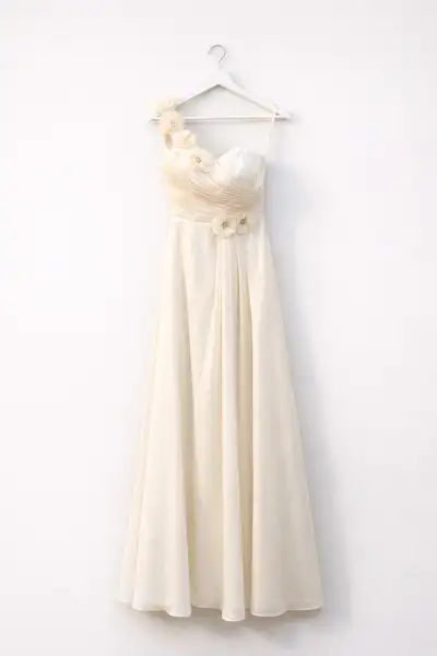 White Formal Dress / Prom Dress – Size M – NEW, View more